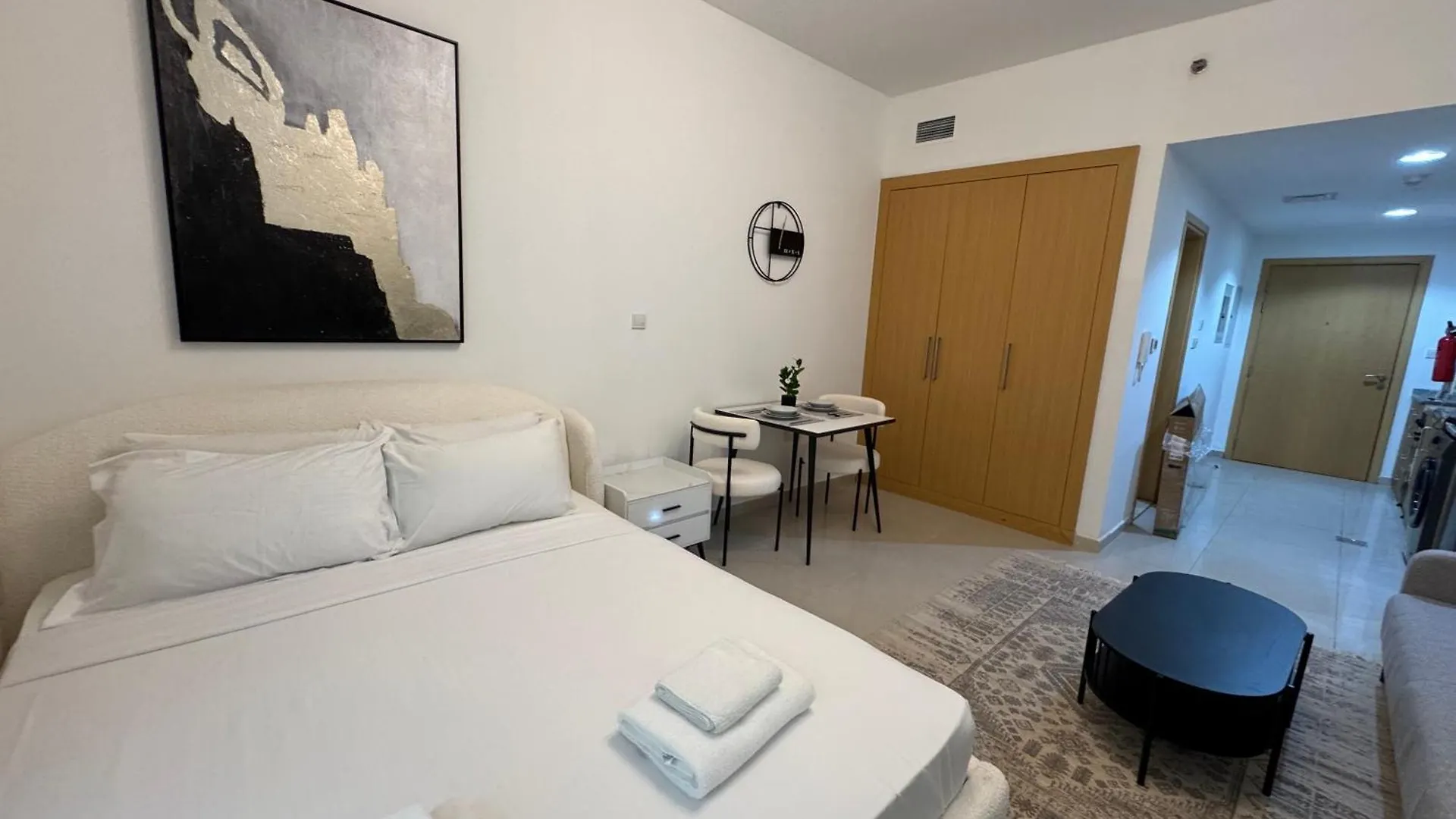 Ashri Hh Spacious Studio In May Residence Jvc Dubai 0*,