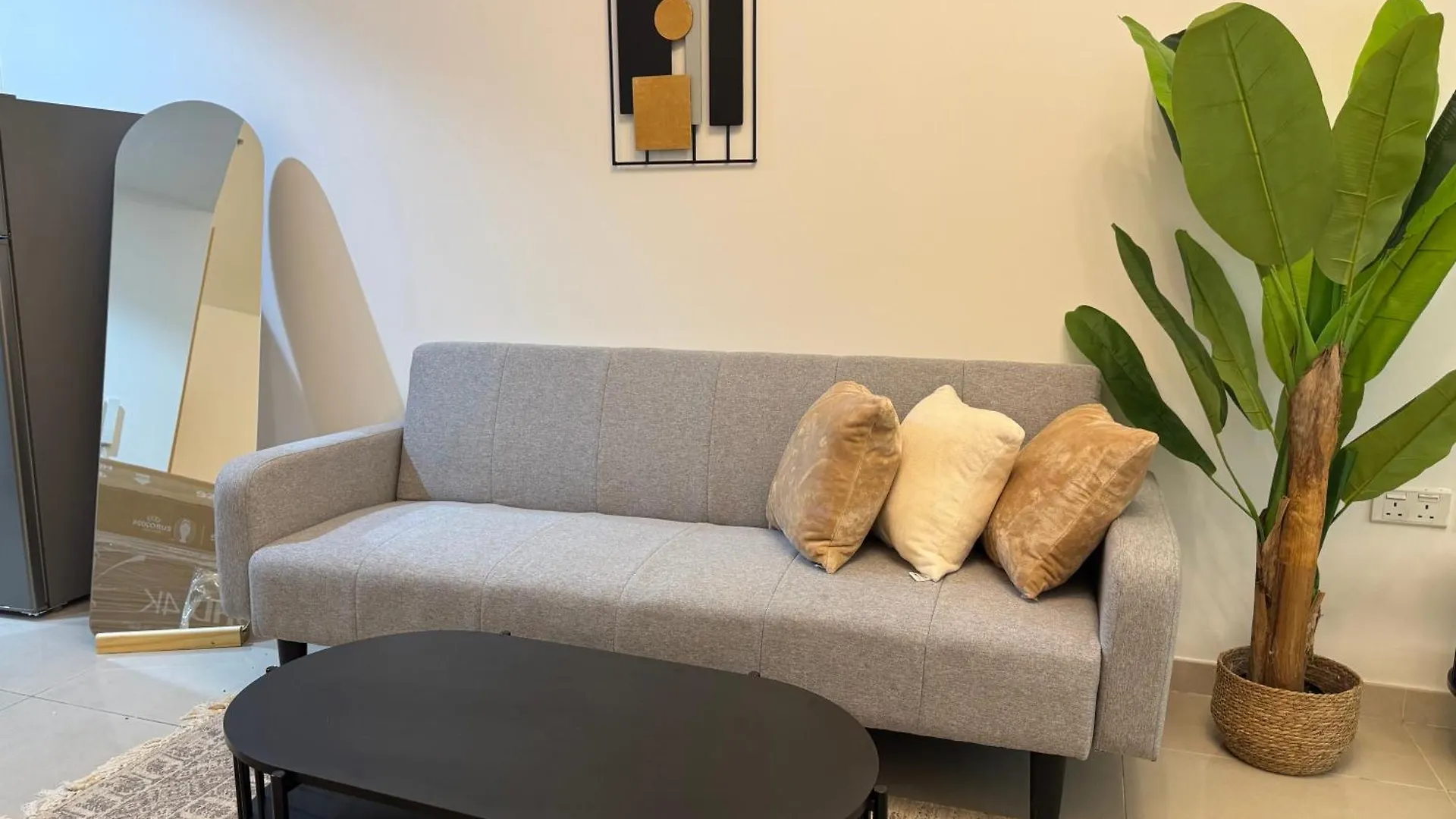 Ashri Hh Spacious Studio In May Residence Jvc Dubai 0*,