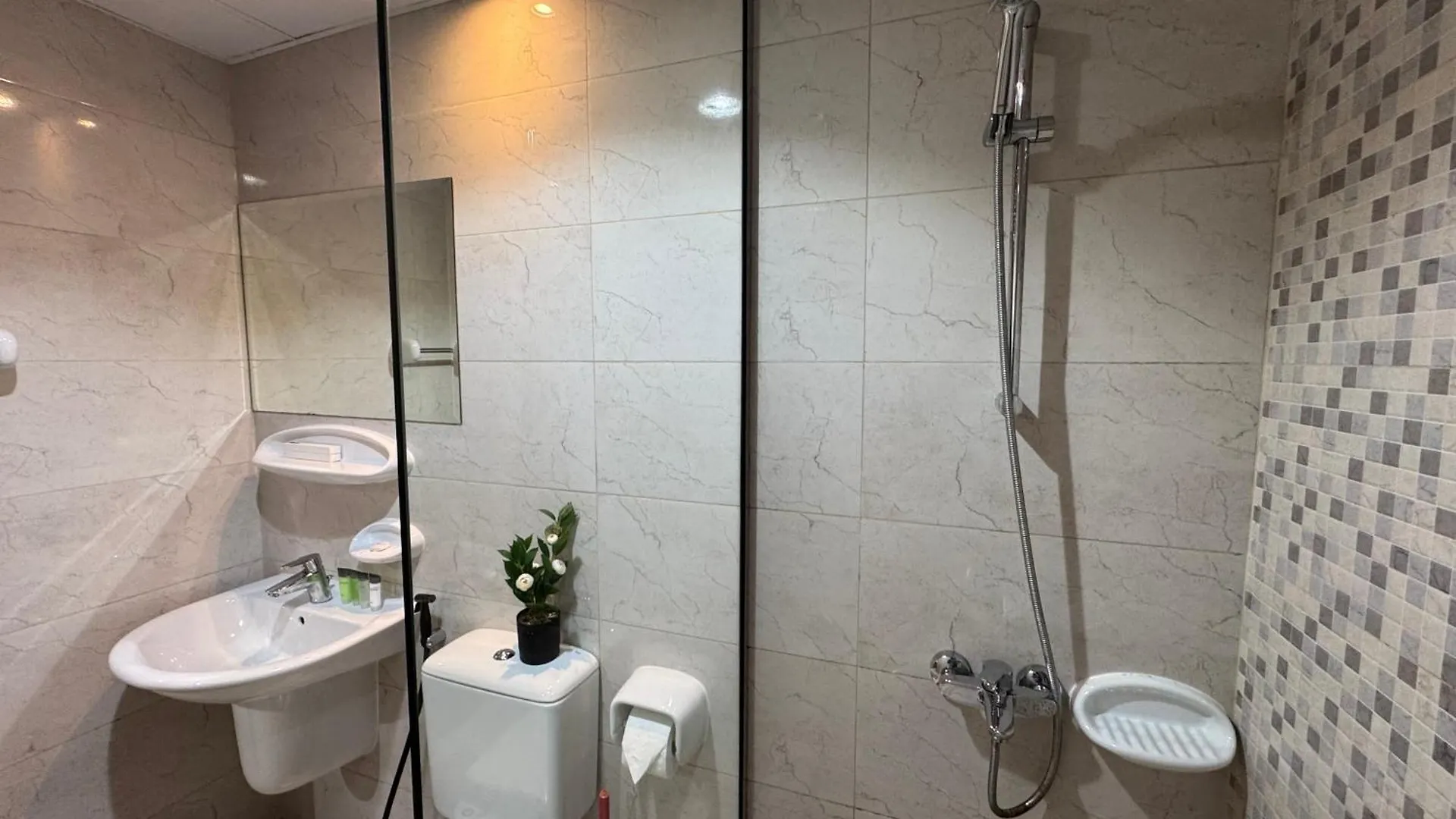 Ashri Hh Spacious Studio In May Residence Jvc Dubai Apartment
